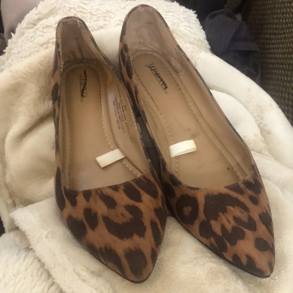 Leopard flats
